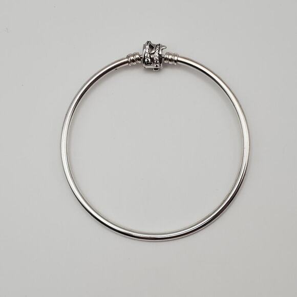 Limited Edition Pandora Moments Sparkling Shooting Star Bangle 8 in. - Picture 6 of 7